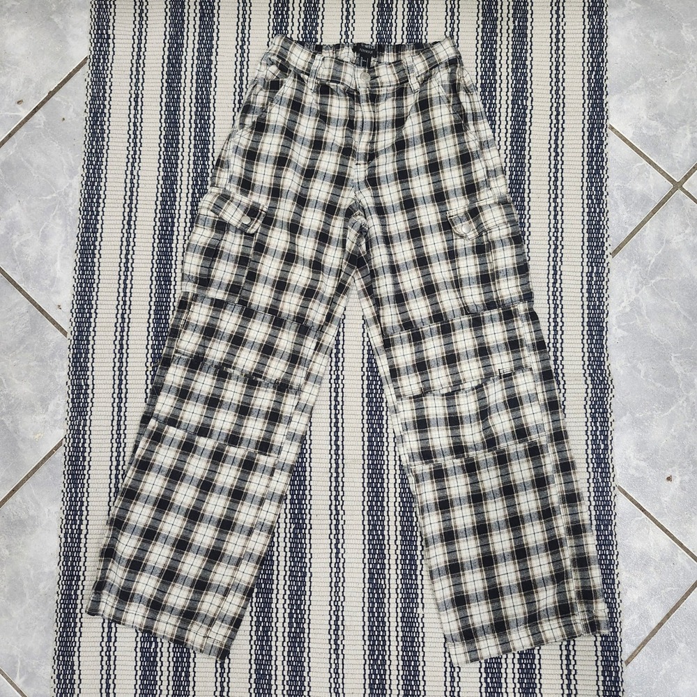 Forever 21 Women Black White Plaid Cargo Pants High Waisted Wide Leg Size S